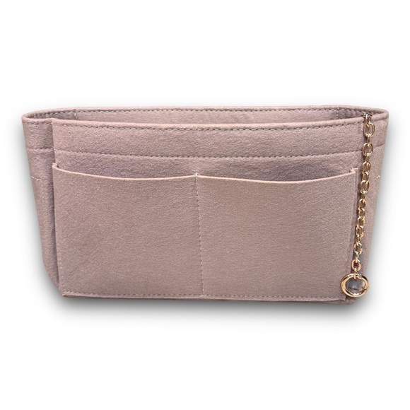 Louis Vuitton Monogram Looping GM Shoulder Bag - Picture 13 of 16